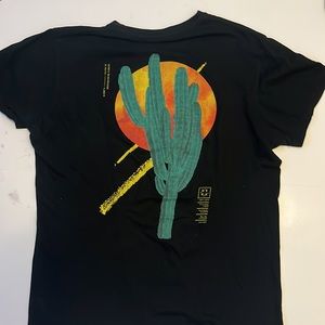 Lira men’s cactus t-shirt medium